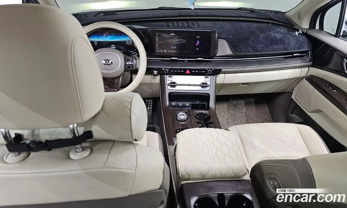 Kia Carnival 2021 2.2 автомат (гидро), фото 10