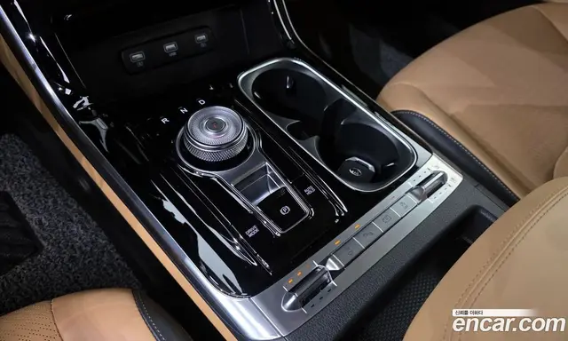Kia Carnival 2021 2.2 автомат (гидро), миниатюра 9