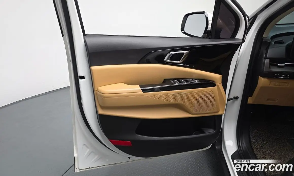 Kia Carnival 2021 2.2 автомат (гидро), фото 13