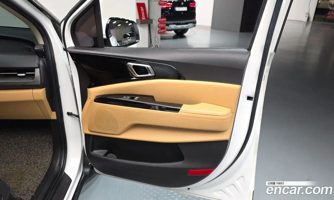 Kia Carnival 2021 2.2 автомат (гидро), фото 14