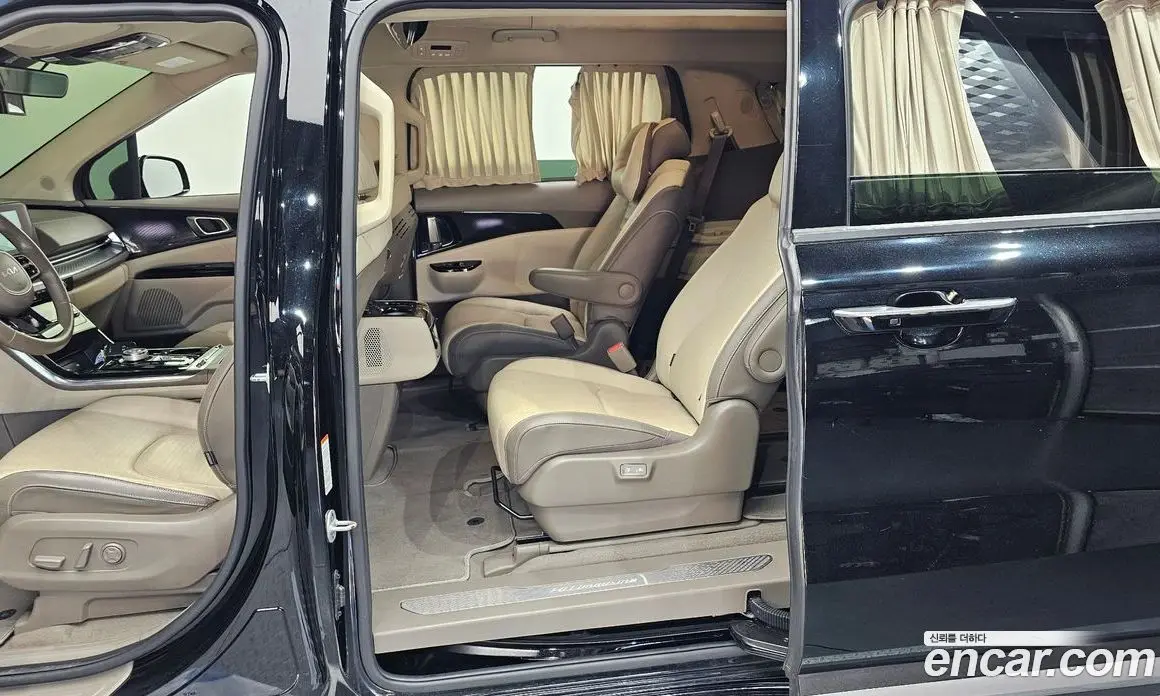 Kia Carnival 2021 2.2 автомат (гидро), фото 16