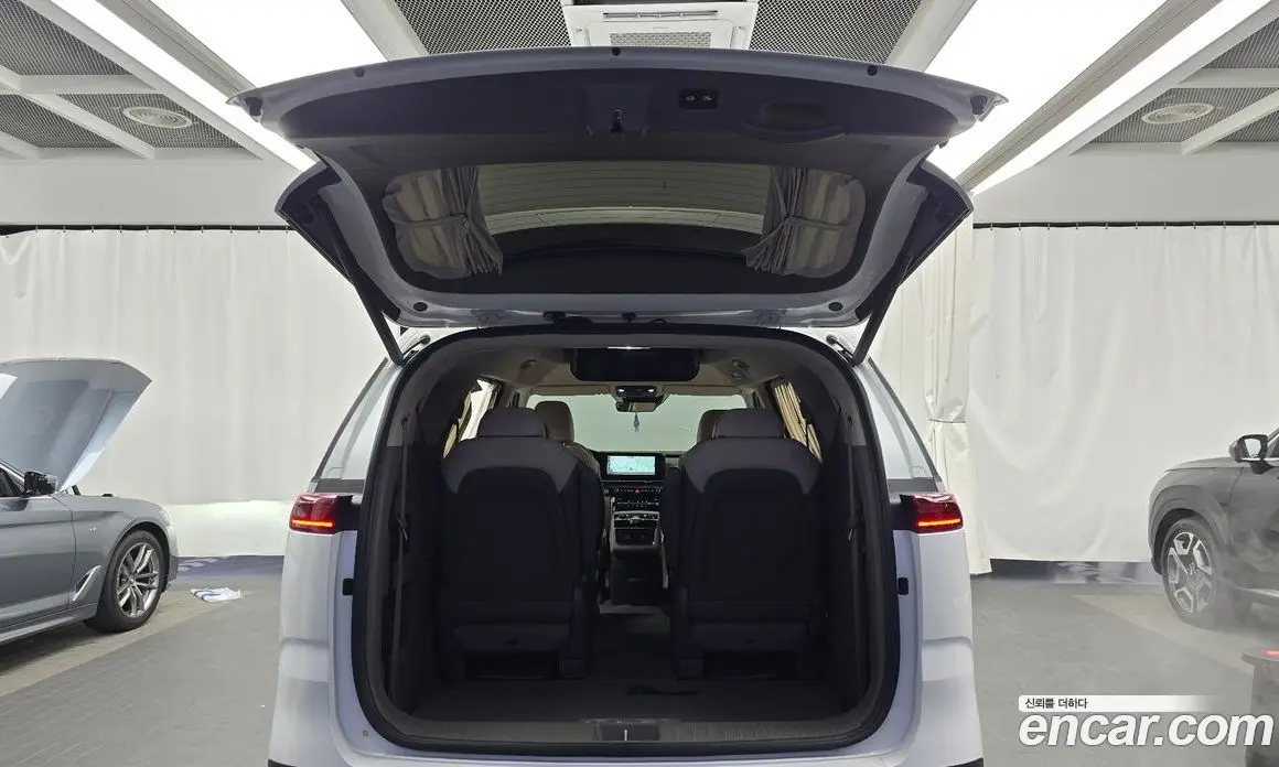 Kia Carnival 2021 3.5 автомат (гидро), фото 20