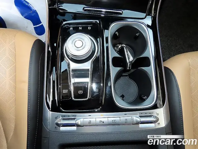 Kia Carnival 2023 2.2 автомат (гидро), миниатюра 11