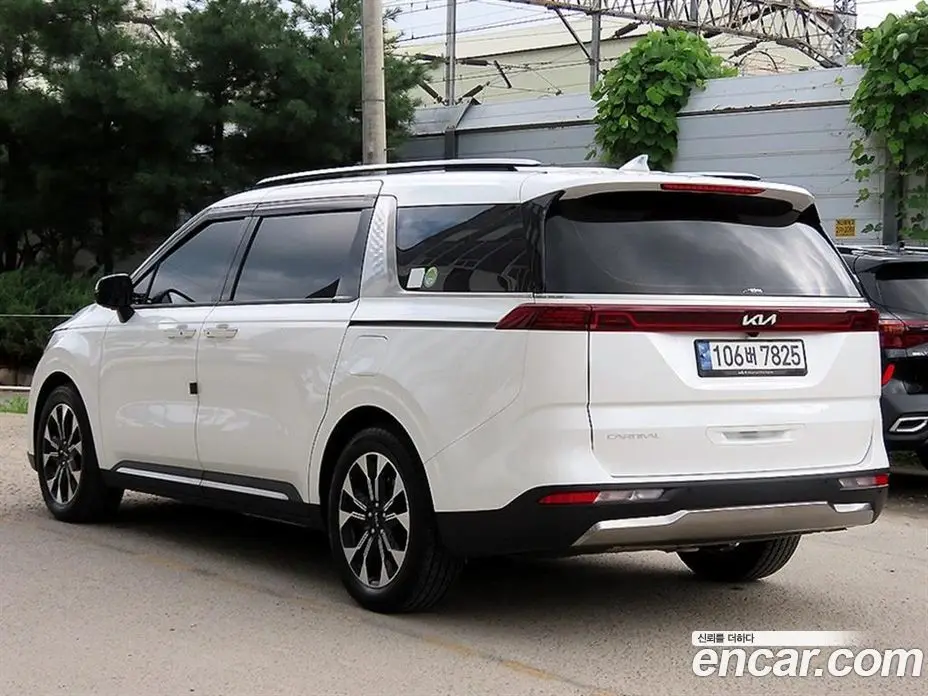 Kia Carnival 2023 2.2 автомат (гидро), фото 3