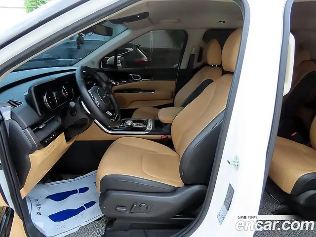 Kia Carnival 2023 2.2 автомат (гидро), миниатюра 5