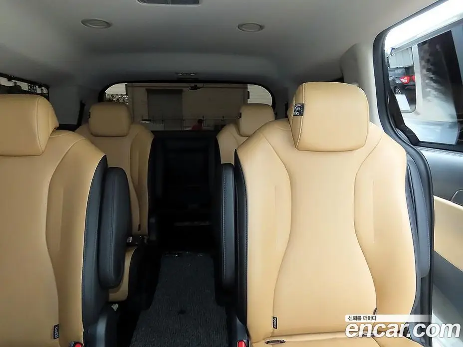 Kia Carnival 2023 2.2 автомат (гидро), фото 7