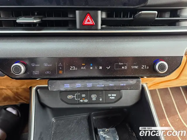Kia Carnival 2024 3.5 автомат (гидро), миниатюра 8
