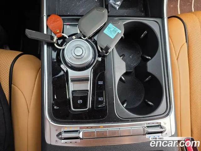 Kia Carnival 2024 3.5 автомат (гидро), миниатюра 9