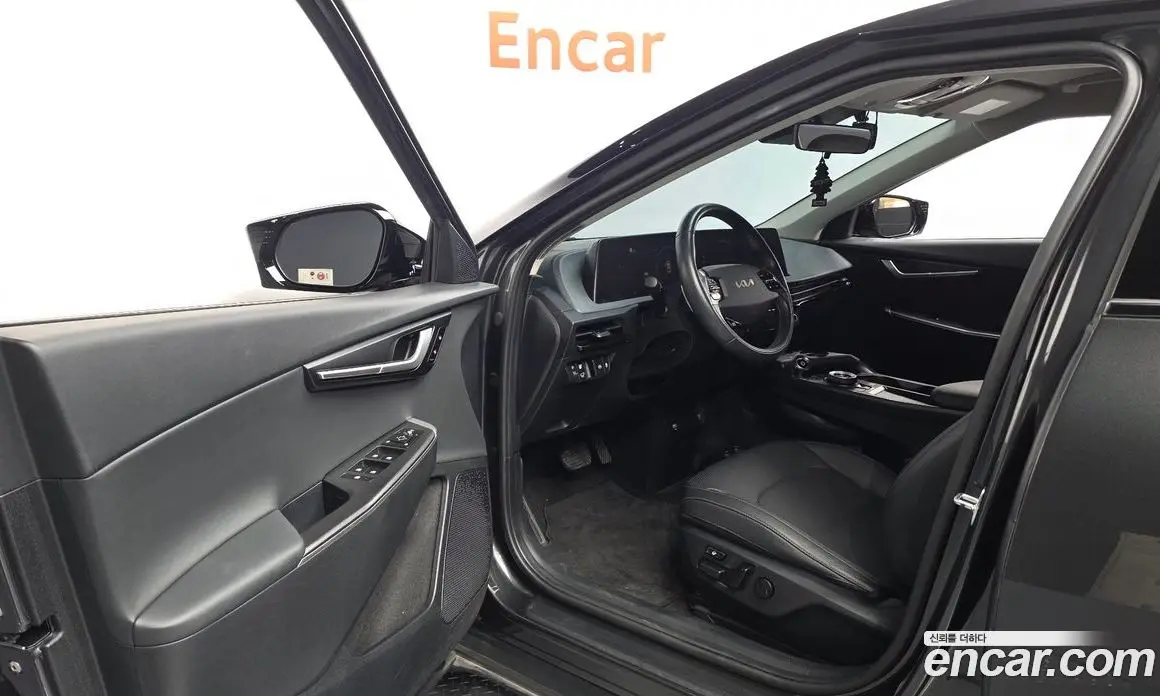 Kia EV6 2021 0.1 автомат (гидро), фото 13