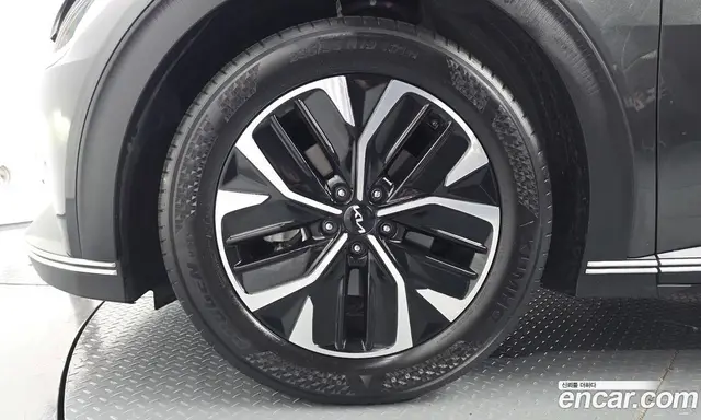 Kia EV6 2021 0.1 автомат (гидро), миниатюра 5