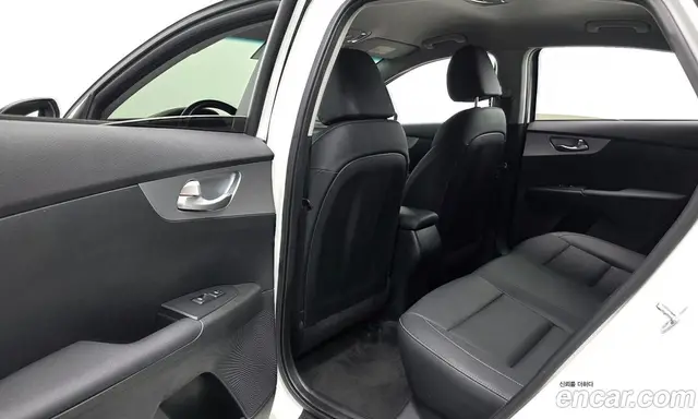 Kia K3 2022 1.6 автомат (гидро), миниатюра 11
