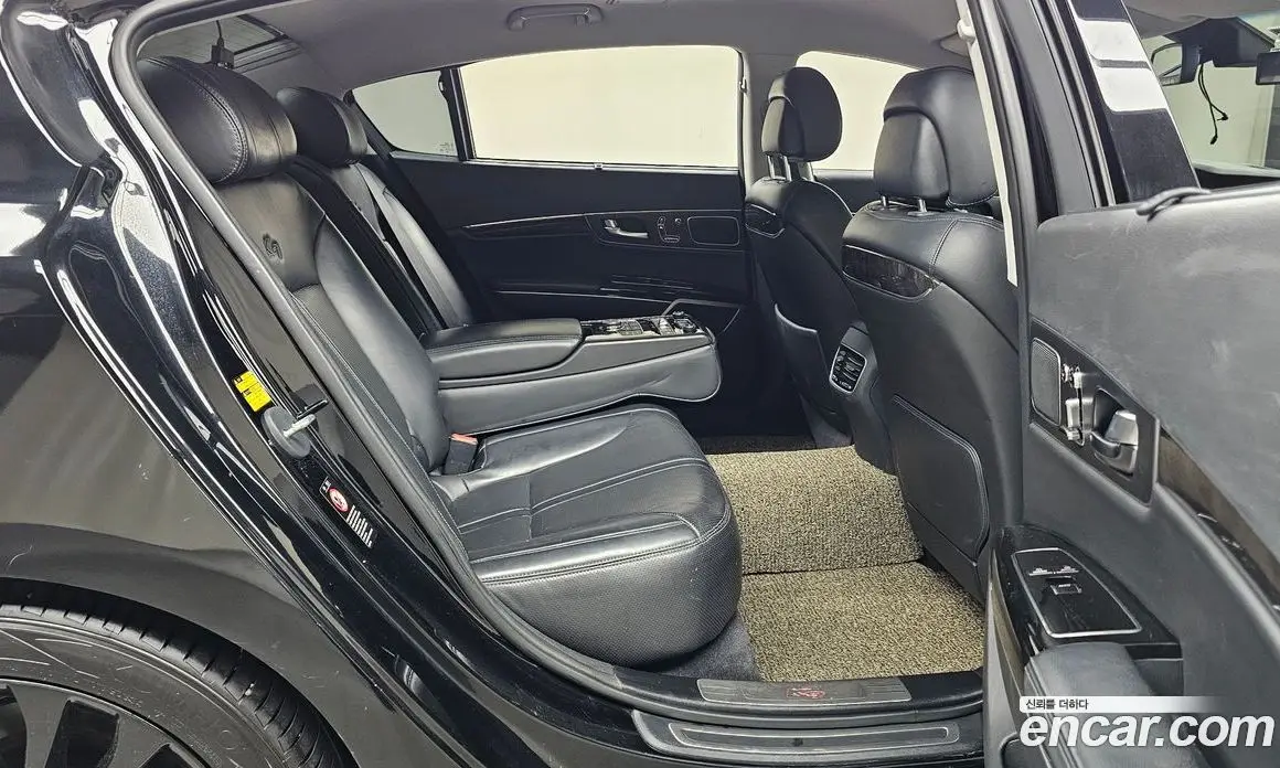 Kia K9 2017 3.8 автомат (гидро), фото 11 Kia K9 2017 3.8 автомат (гидро), фото 11