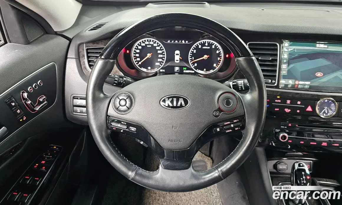 Kia K9 2017 3.8 автомат (гидро), фото 12 Kia K9 2017 3.8 автомат (гидро), фото 12
