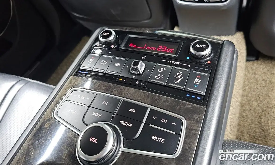 Kia K9 2017 3.8 автомат (гидро), фото 19 Kia K9 2017 3.8 автомат (гидро), фото 19