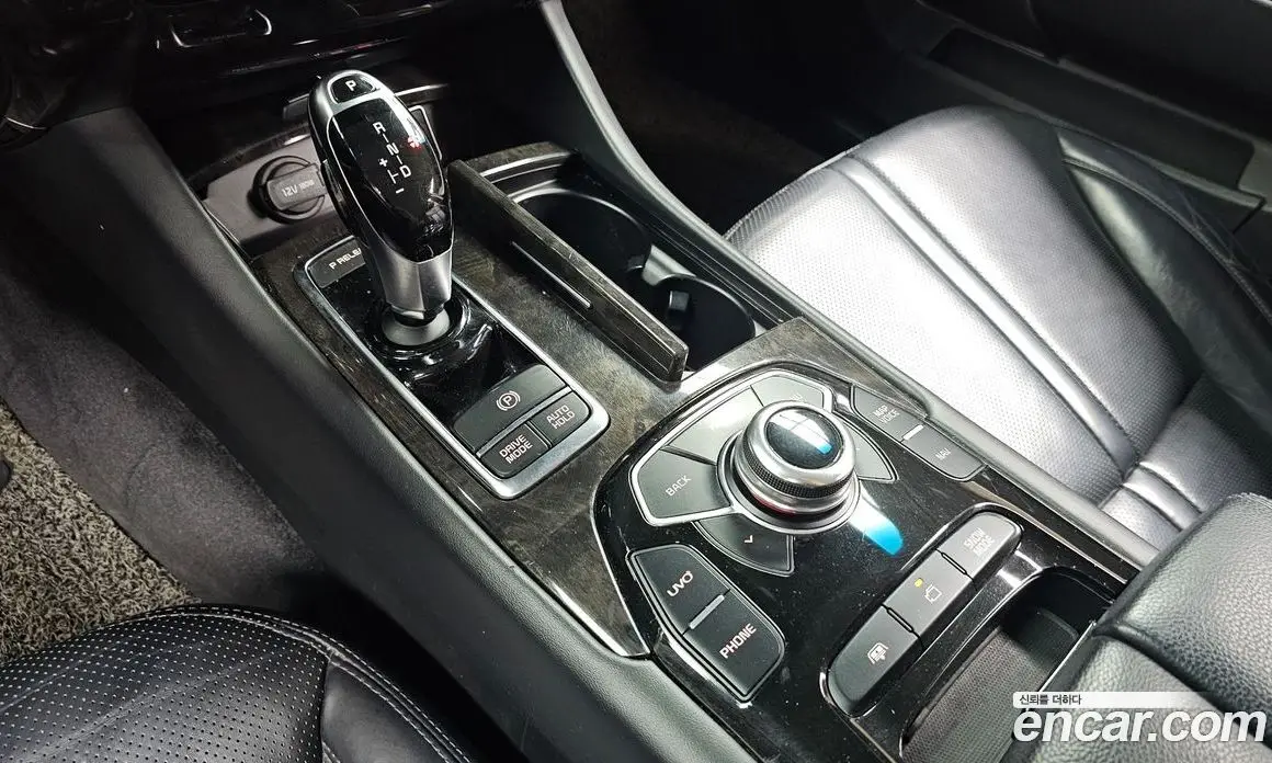 Kia K9 2017 3.8 автомат (гидро), фото 9 Kia K9 2017 3.8 автомат (гидро), фото 9