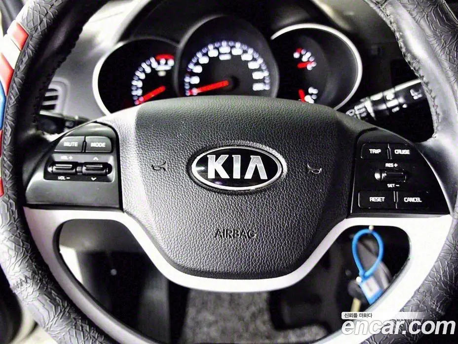 Kia Morning 2015 1.0 автомат (гидро), фото 12 Kia Morning 2015 1.0 автомат (гидро), фото 12