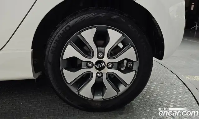 Kia Morning 2016 1.0 автомат (гидро), миниатюра 6 Kia Morning 2016 1.0 автомат (гидро), миниатюра 6
