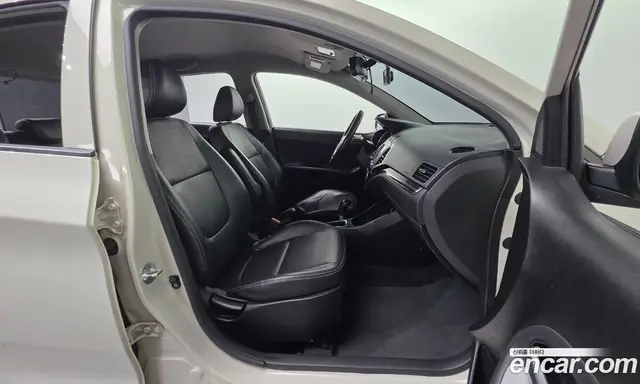Kia Morning 2016 1.0 автомат (гидро), миниатюра 10 Kia Morning 2016 1.0 автомат (гидро), миниатюра 10