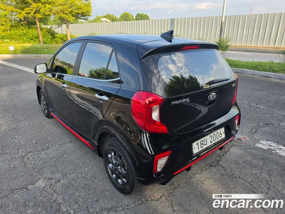 Kia Morning 2018 1.0 автомат (гидро), фото 12