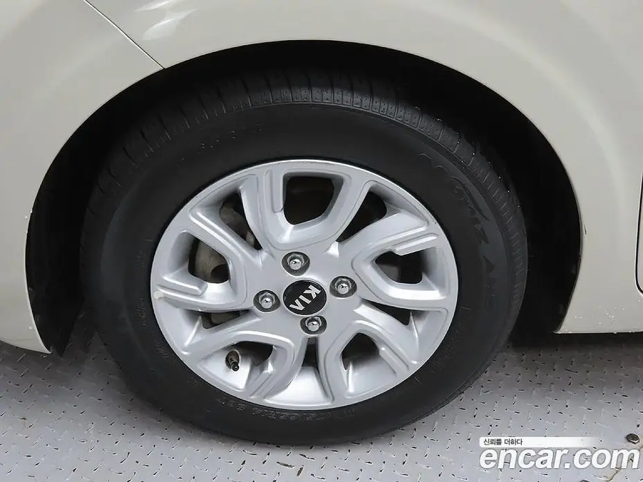 Kia Morning 2019 1.0 автомат (гидро), фото 5 Kia Morning 2019 1.0 автомат (гидро), фото 5
