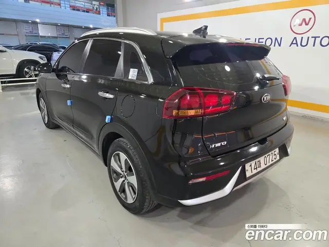 Kia Niro 2016 1.6 автомат (гидро), миниатюра 2