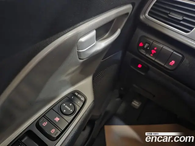 Kia Niro 2016 1.6 автомат (гидро), миниатюра 12