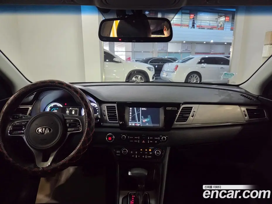 Kia Niro 2016 1.6 автомат (гидро), фото 7
