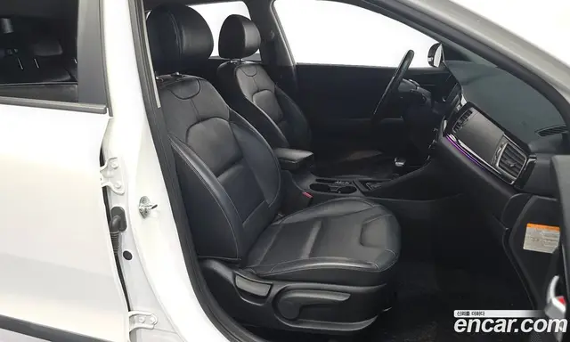 Kia Niro 2016 1.6 автомат (гидро), миниатюра 11
