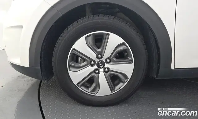 Kia Niro 2016 1.6 автомат (гидро), миниатюра 5