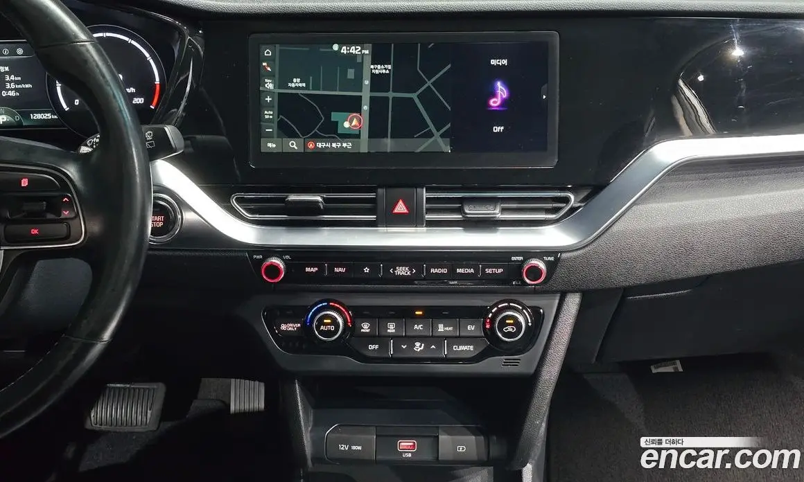 Kia Niro 2022 0.2 автомат (гидро), фото 16 Kia Niro 2022 0.2 автомат (гидро), фото 16