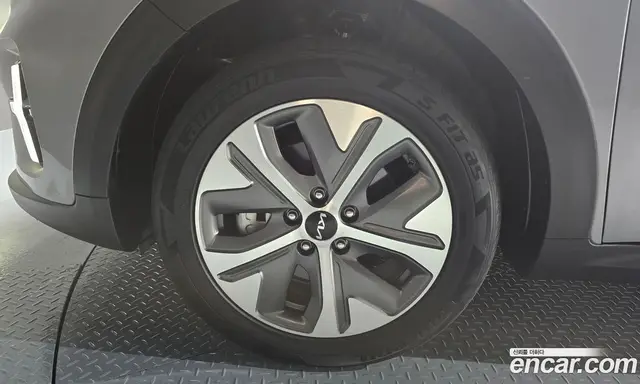 Kia Niro 2022 0.2 автомат (гидро), миниатюра 5 Kia Niro 2022 0.2 автомат (гидро), миниатюра 5