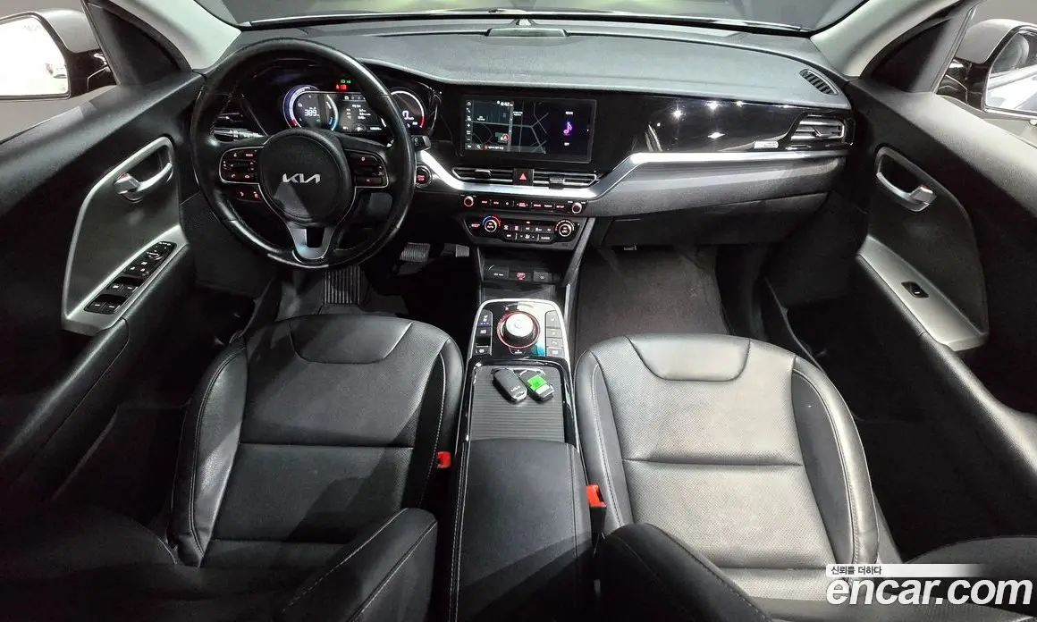 Kia Niro 2022 0.2 автомат (гидро), фото 7 Kia Niro 2022 0.2 автомат (гидро), фото 7