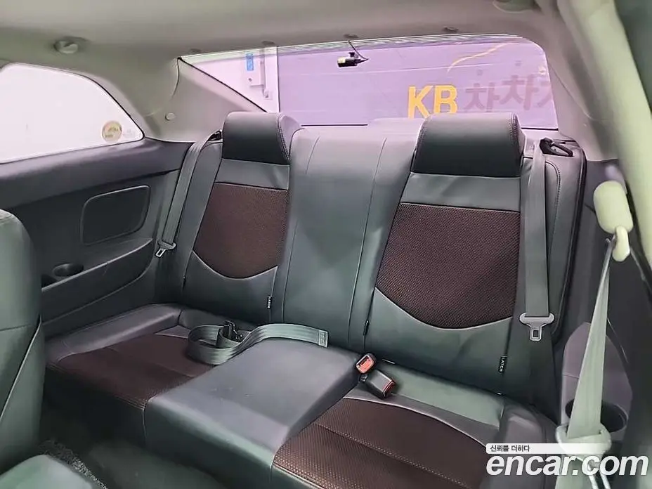Kia Porte 2010 1.6 автомат (гидро), фото 12