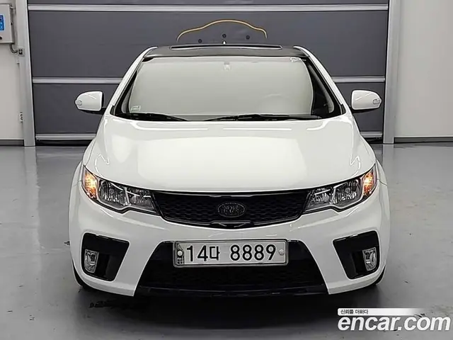Kia Porte 2010 1.6 автомат (гидро), миниатюра 3