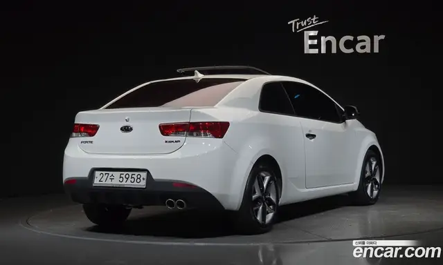 Kia Porte 2011 2.0 автомат (гидро), миниатюра 2