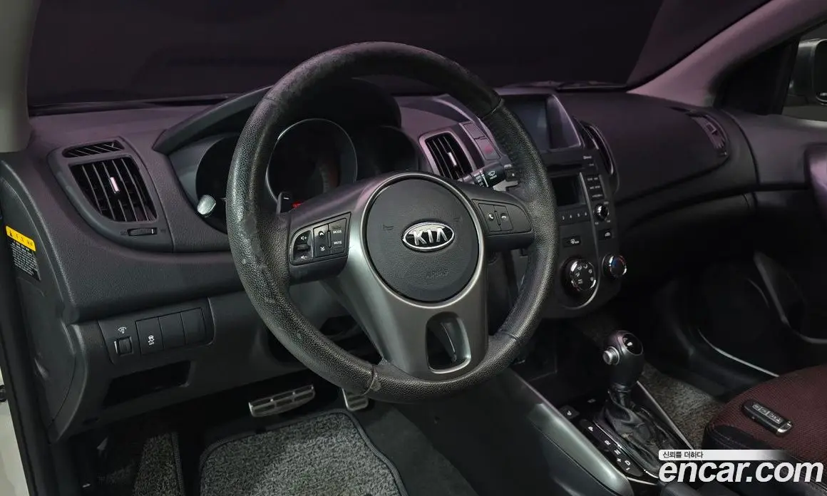 Kia Porte 2011 2.0 автомат (гидро), фото 13