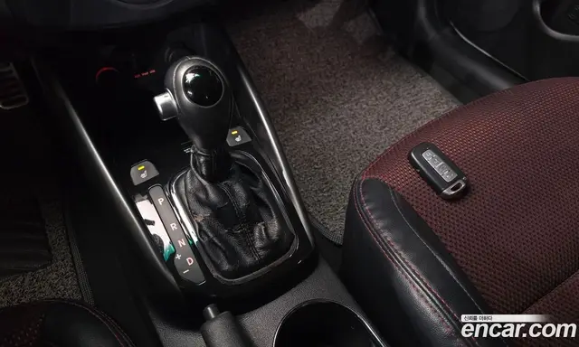 Kia Porte 2011 2.0 автомат (гидро), миниатюра 9