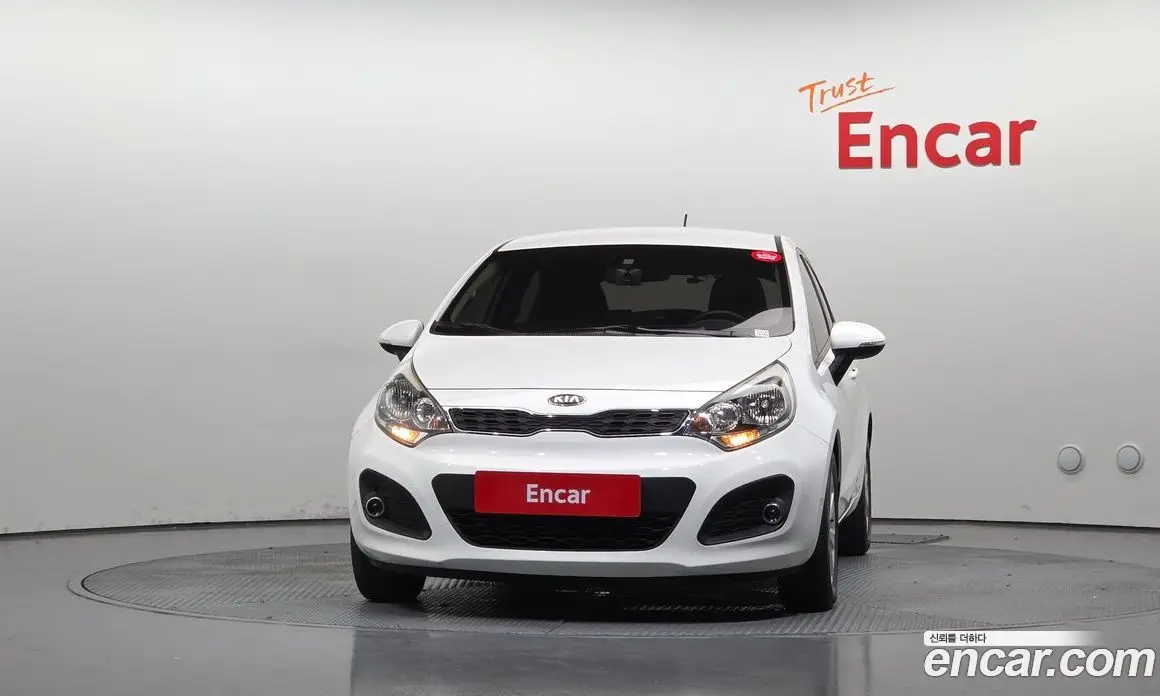 Kia Pride 2013 1.4 автомат (гидро), фото 3