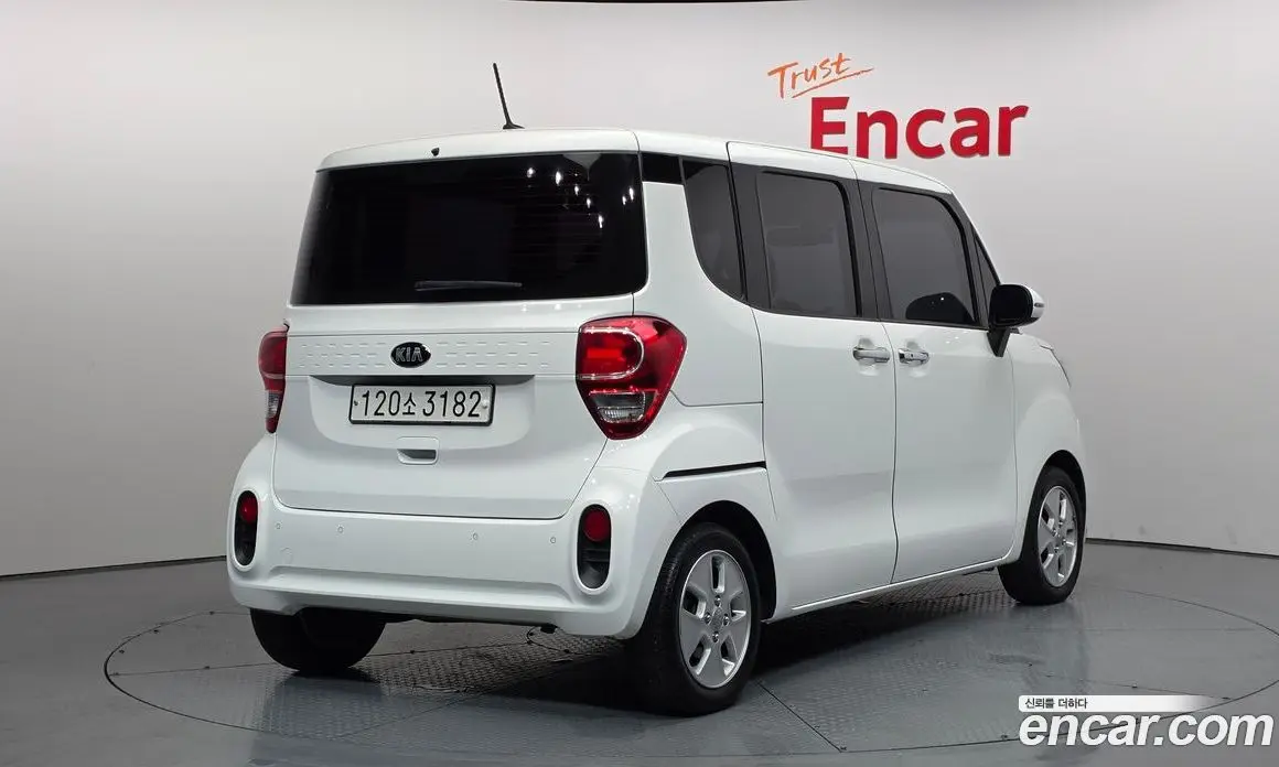Kia Ray 2019 1.0 автомат (гидро), фото 2 Kia Ray 2019 1.0 автомат (гидро), фото 2
