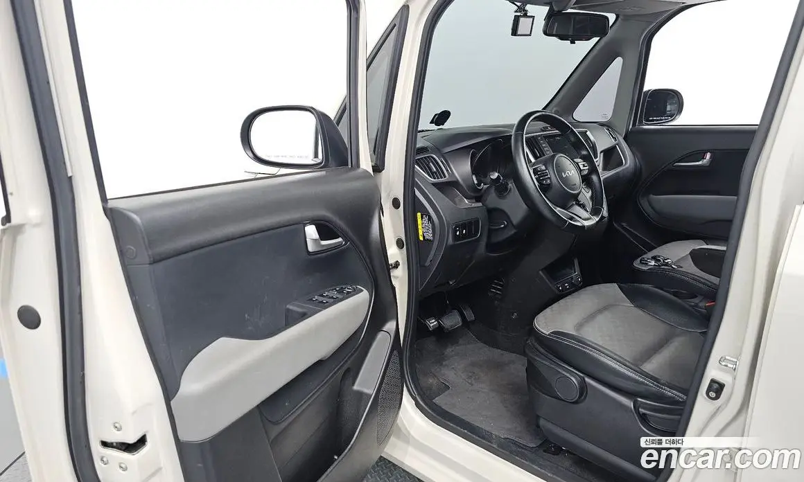 Kia Ray 2021 1.0 автомат (гидро), фото 13