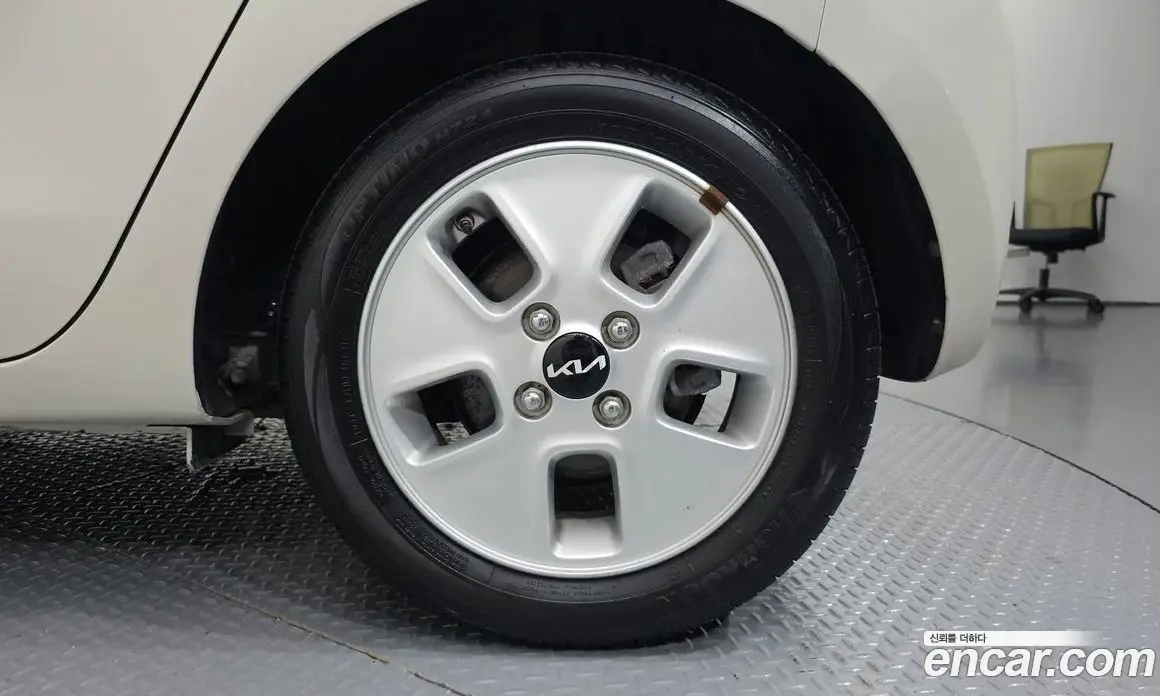 Kia Ray 2021 1.0 автомат (гидро), фото 7