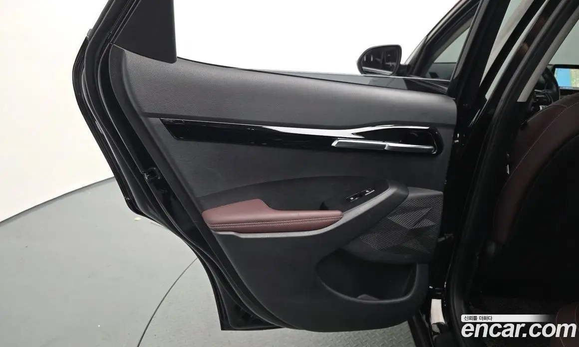 Kia Seltos 2019 1.6 автомат (гидро), фото 15 Kia Seltos 2019 1.6 автомат (гидро), фото 15