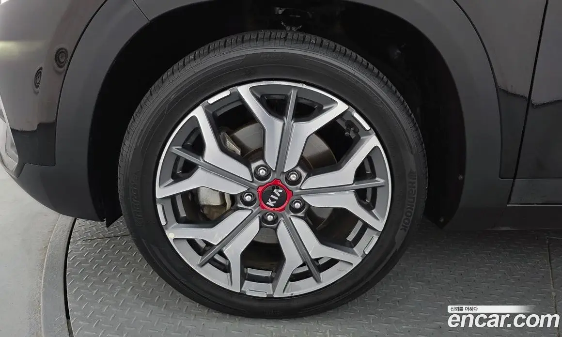 Kia Seltos 2019 1.6 автомат (гидро), фото 5 Kia Seltos 2019 1.6 автомат (гидро), фото 5