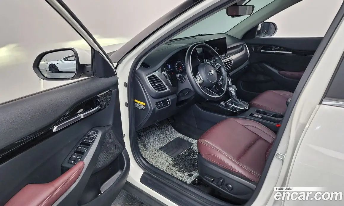 Kia Seltos 2020 1.6 автомат (гидро), фото 13