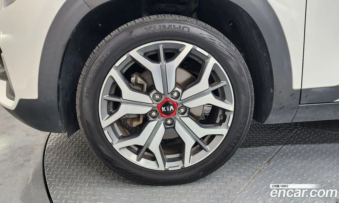 Kia Seltos 2020 1.6 автомат (гидро), фото 5