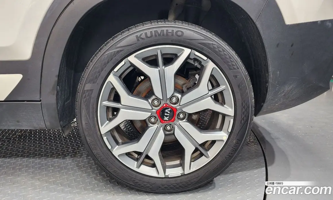 Kia Seltos 2020 1.6 автомат (гидро), фото 7