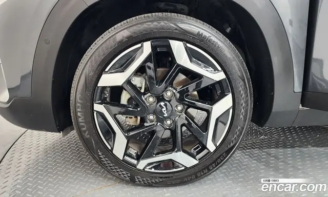 Kia Seltos 2022 2.0 автомат (гидро), миниатюра 5