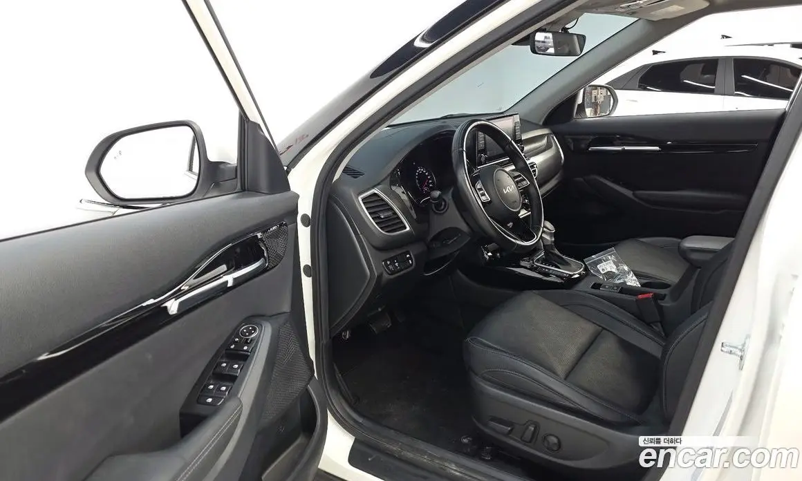 Kia Seltos 2022 1.6 автомат (гидро), фото 10 Kia Seltos 2022 1.6 автомат (гидро), фото 10