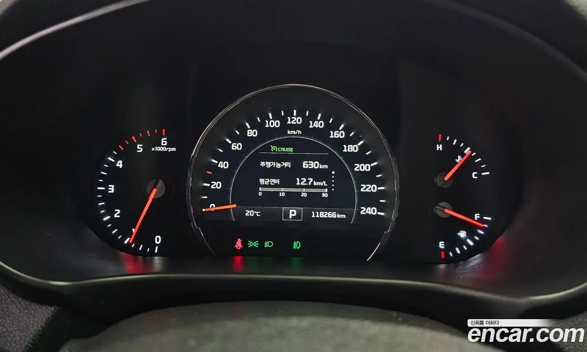 Kia Sorento 2014 2.0 автомат (гидро), фото 8 Kia Sorento 2014 2.0 автомат (гидро), фото 8
