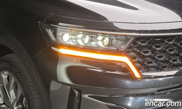 Kia Sorento 2022 2.2 автомат (гидро), миниатюра 8
